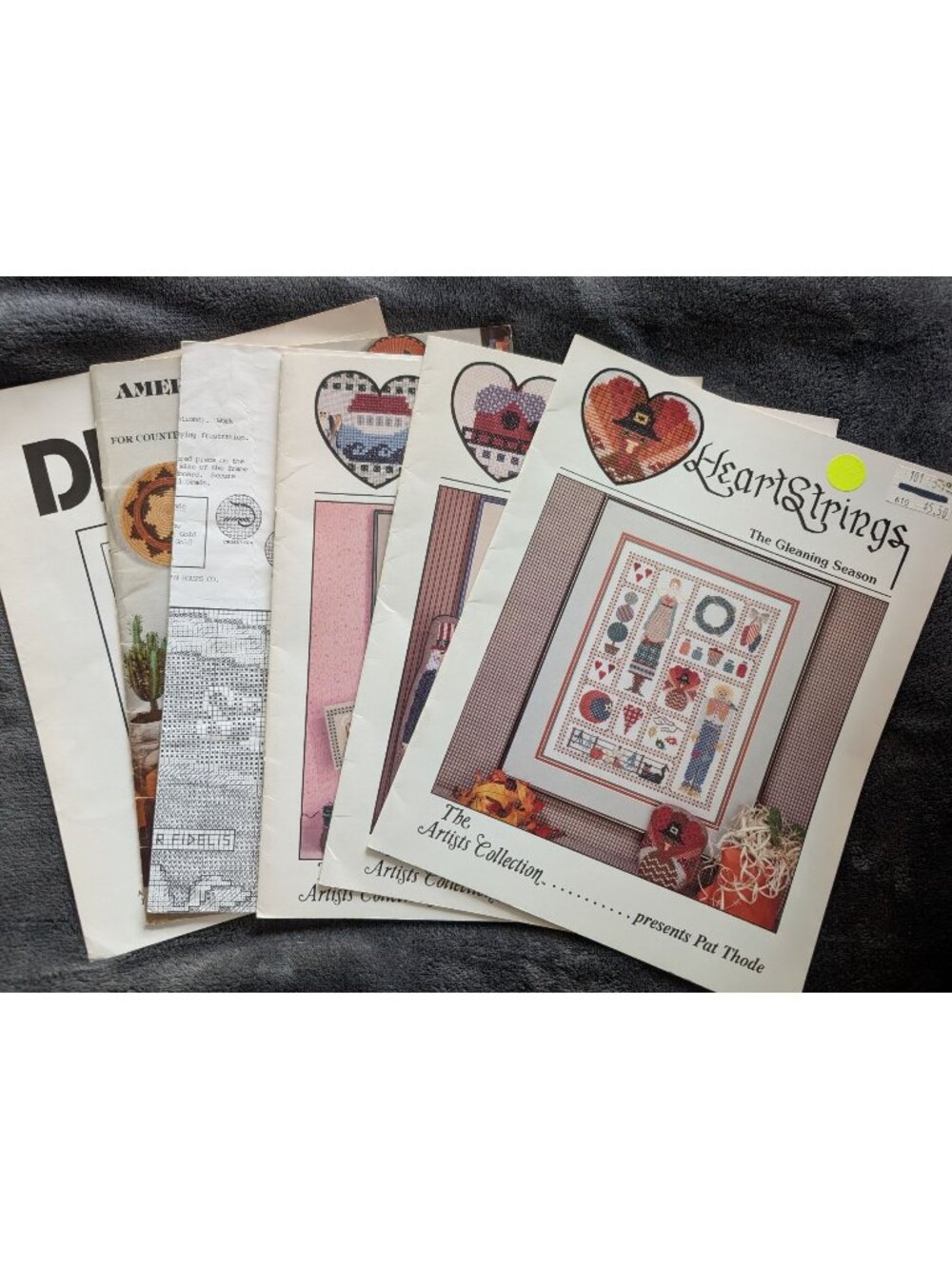 Lot of 8 Cross Stitch Patterns, Books, Leaflets - Art and Americana